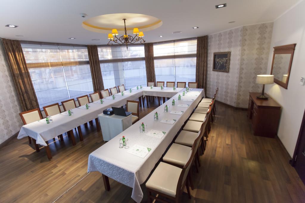 Hotel Srbija Vrsac Dış mekan fotoğraf