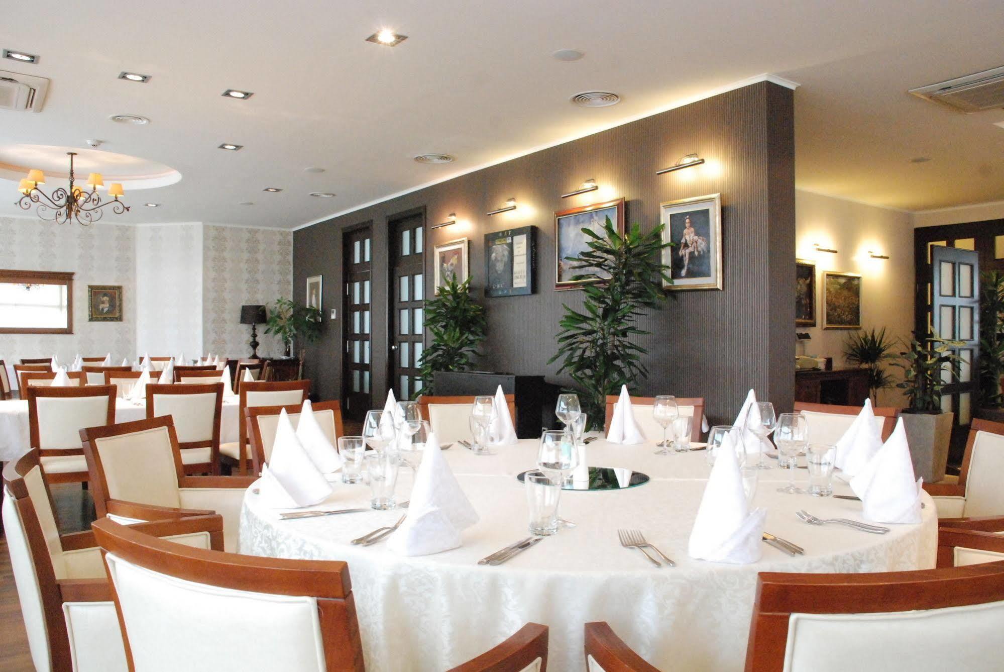 Hotel Srbija Vrsac Dış mekan fotoğraf