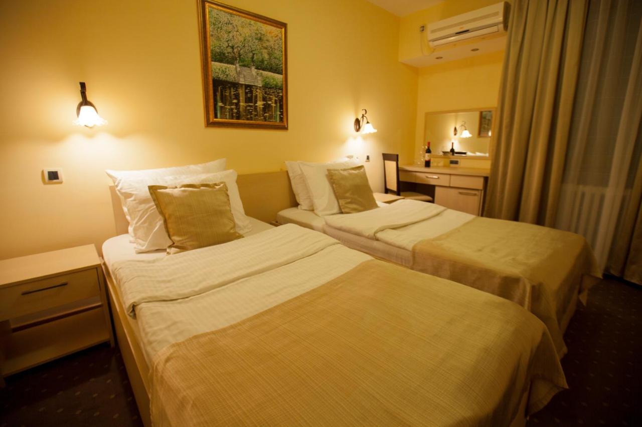 Hotel Srbija Vrsac Dış mekan fotoğraf